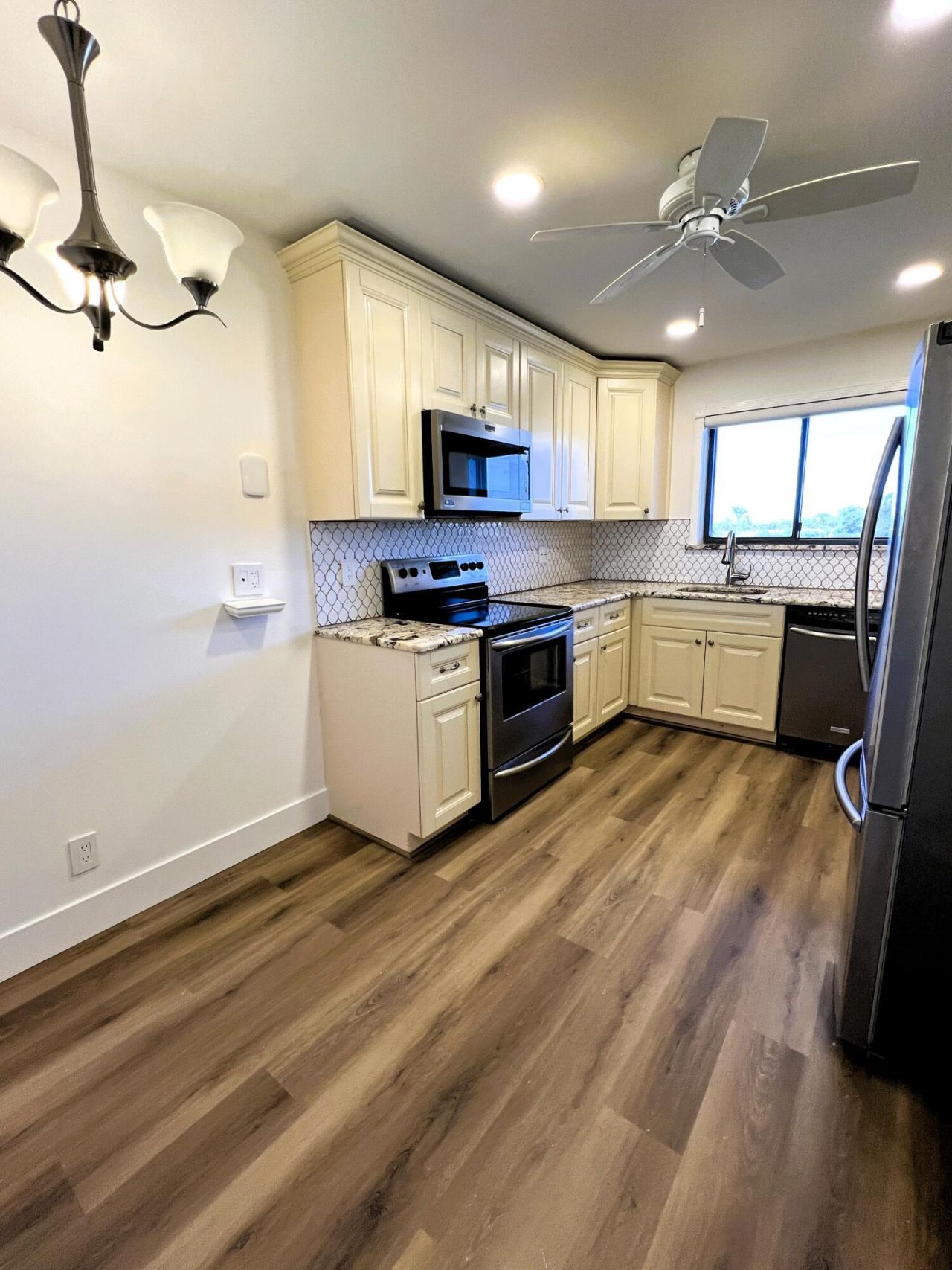 7770 Tahiti Lane, Unit 504, Lake Worth, FL 33467 Photo