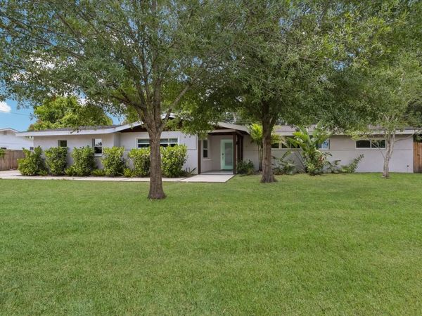 5720 ISANDA PLACE , SARASOTA, FL 34231