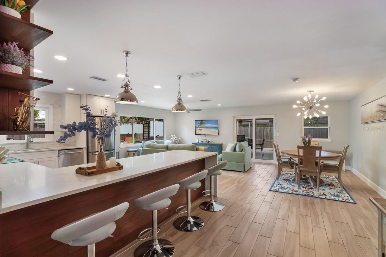 5720 Isanda Place, Sarasota, FL 34231 Photo