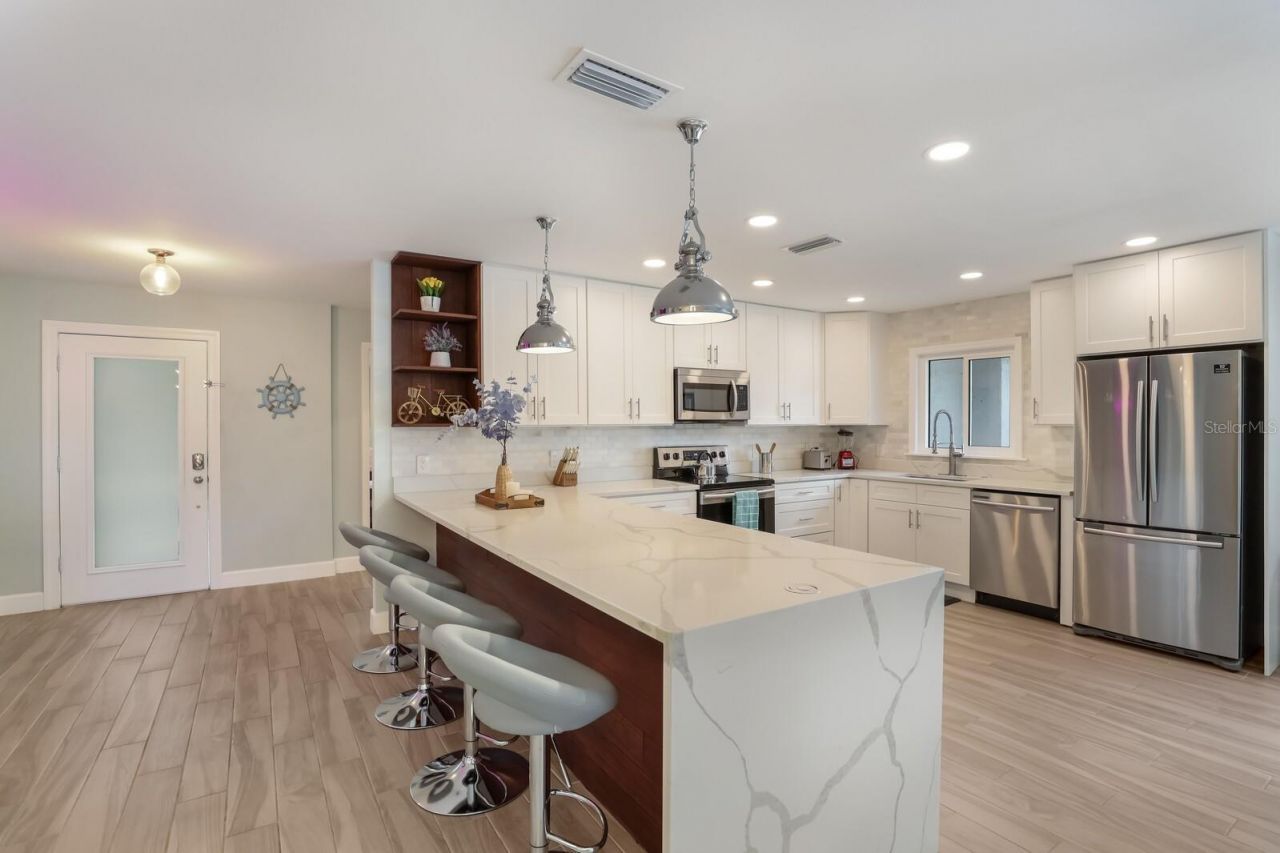 5720 Isanda Place, Sarasota, FL 34231 Photo