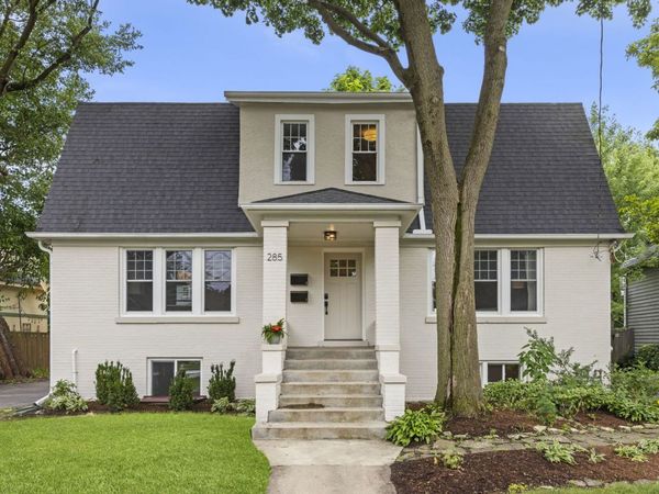 285 Hill Avenue, Unit 1, Glen Ellyn, IL 60137