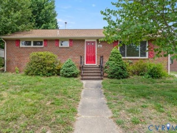 102 Verbov Avenue , Colonial Heights, VA 23834