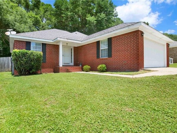 7489 Avery Lane, Daphne, AL 36526