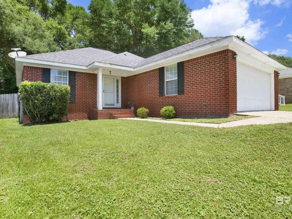 7489 Avery Lane, Daphne, AL 36526