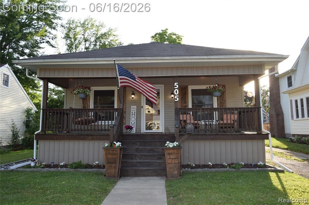 505 N Marquette Street, Durand, MI 48429 Main Photo