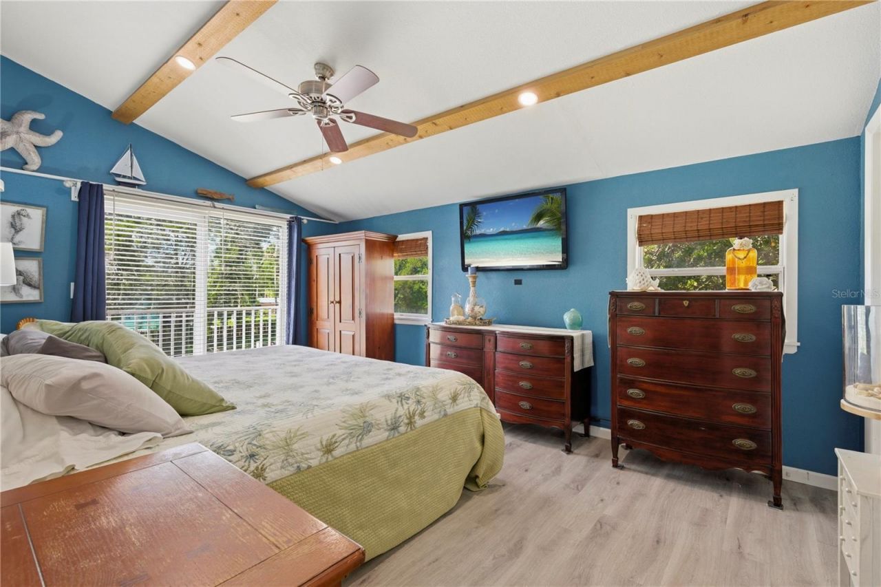 5251 Alpaca Drive , Weeki Wachee, FL 34607 Photo
