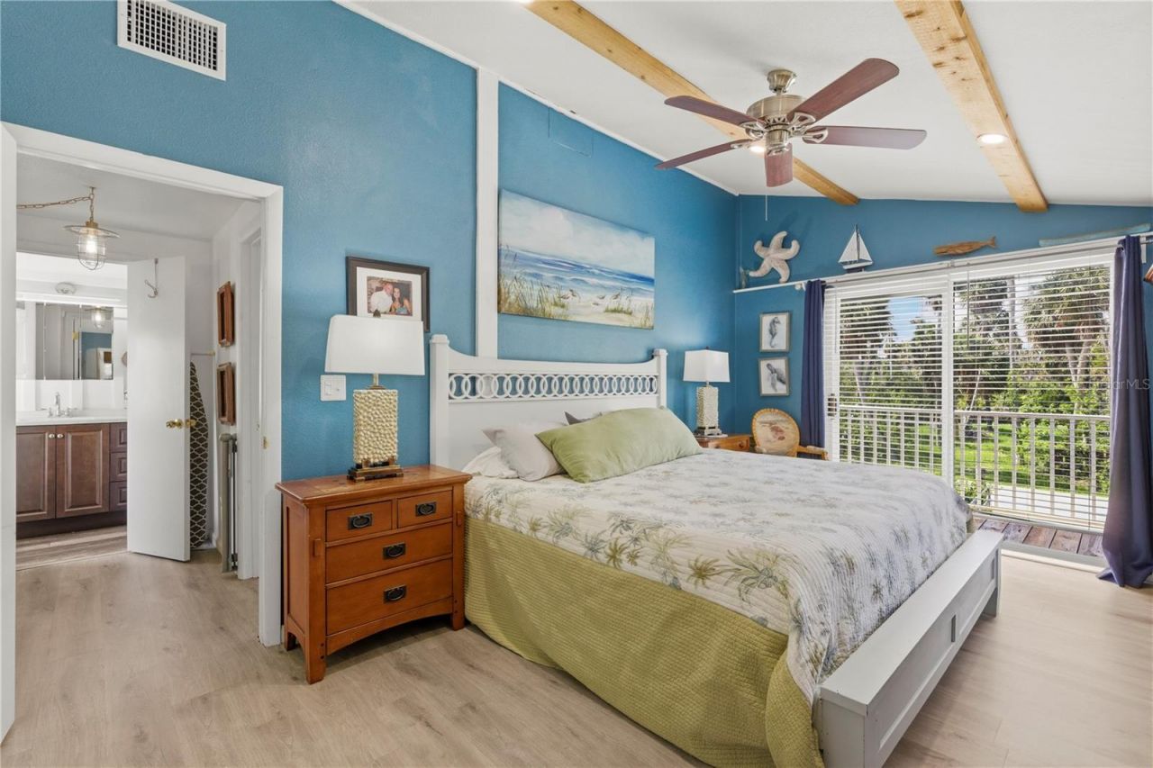 5251 Alpaca Drive , Weeki Wachee, FL 34607 Photo