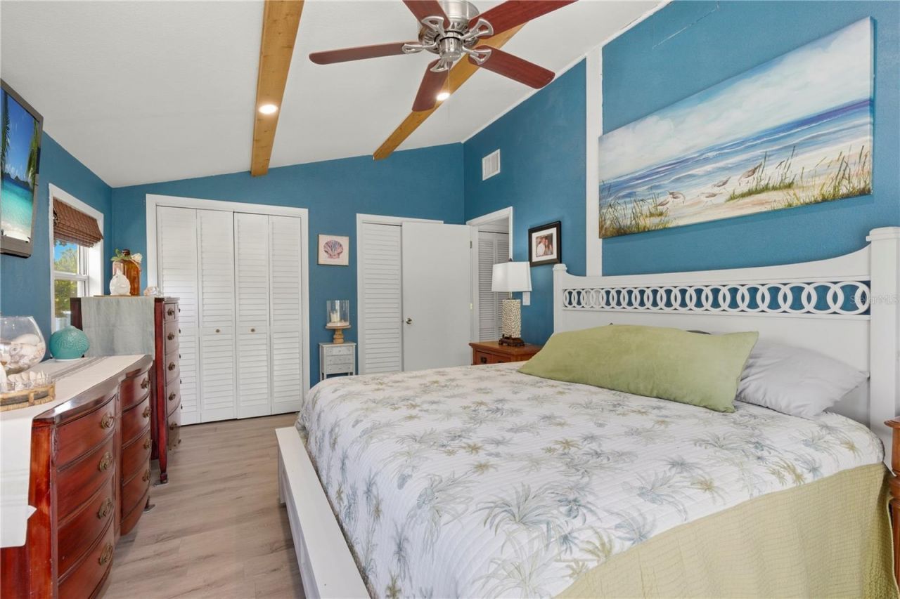 5251 Alpaca Drive , Weeki Wachee, FL 34607 Photo