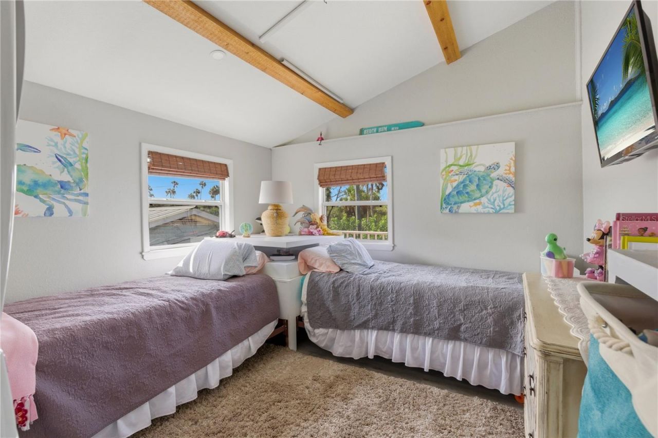 5251 Alpaca Drive , Weeki Wachee, FL 34607 Photo