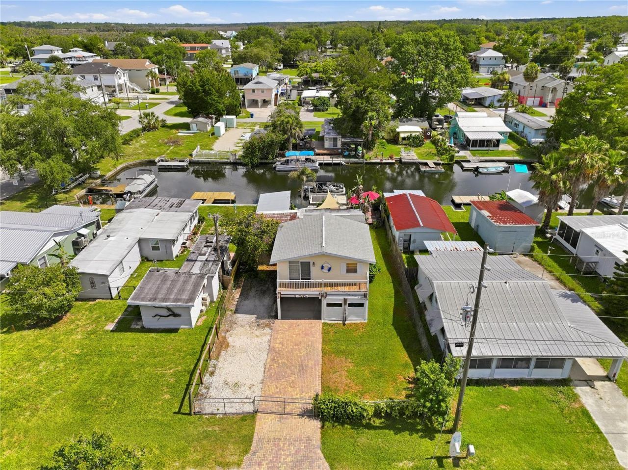5251 Alpaca Drive , Weeki Wachee, FL 34607 Photo