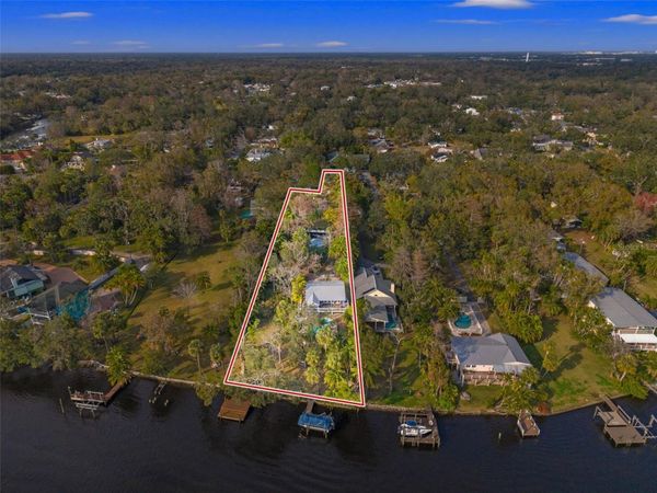 906 W HENRY AVENUE , TAMPA, FL 33604