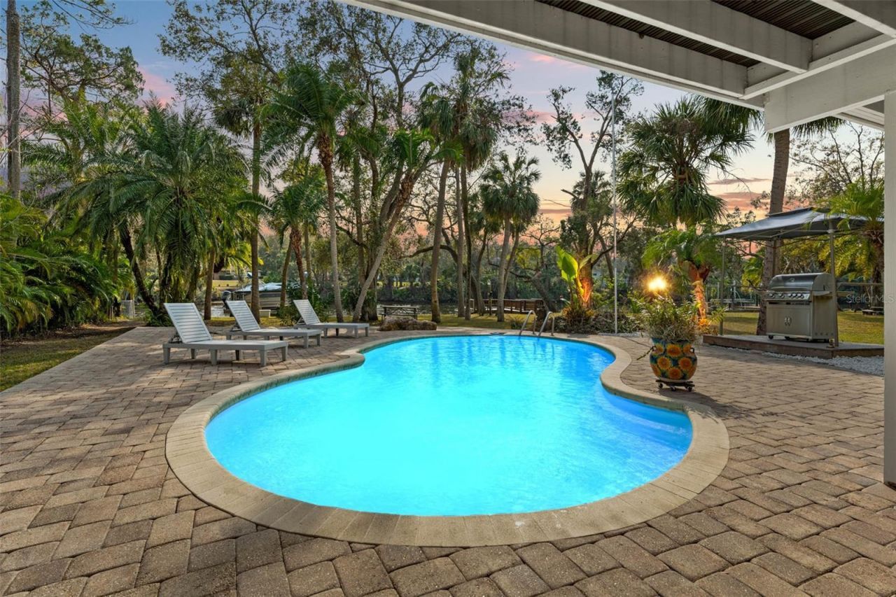 906 W Henry Avenue , Tampa, FL 33604 Photo