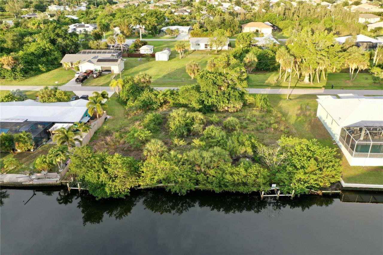 3717 Wisteria Place , Punta Gorda, FL 33950 Photo