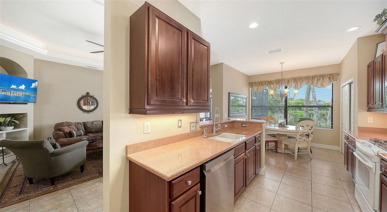 557 Crane Prairie Way , Osprey, FL 34229 Photo