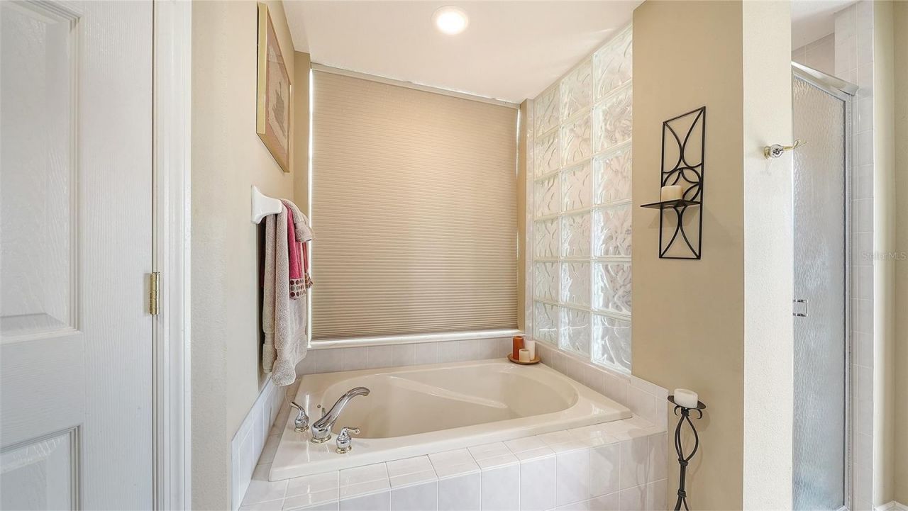 557 Crane Prairie Way , Osprey, FL 34229 Photo
