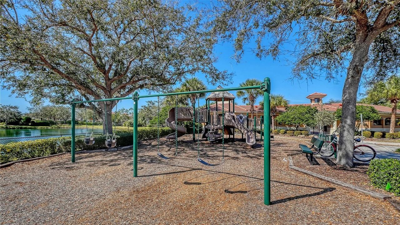 557 Crane Prairie Way , Osprey, FL 34229 Photo