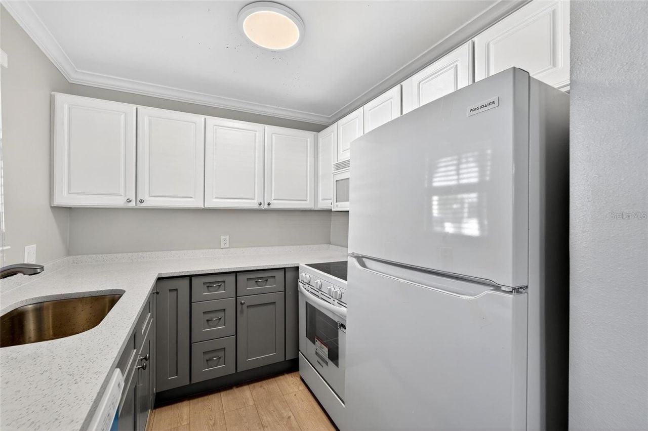 19417 Gulf Boulevard, Unit F110, Indian Rocks Beach, FL 33785 Photo