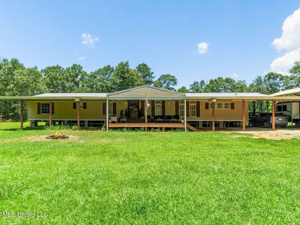 8360 Cuevas Town Road, Picayune, MS 39466