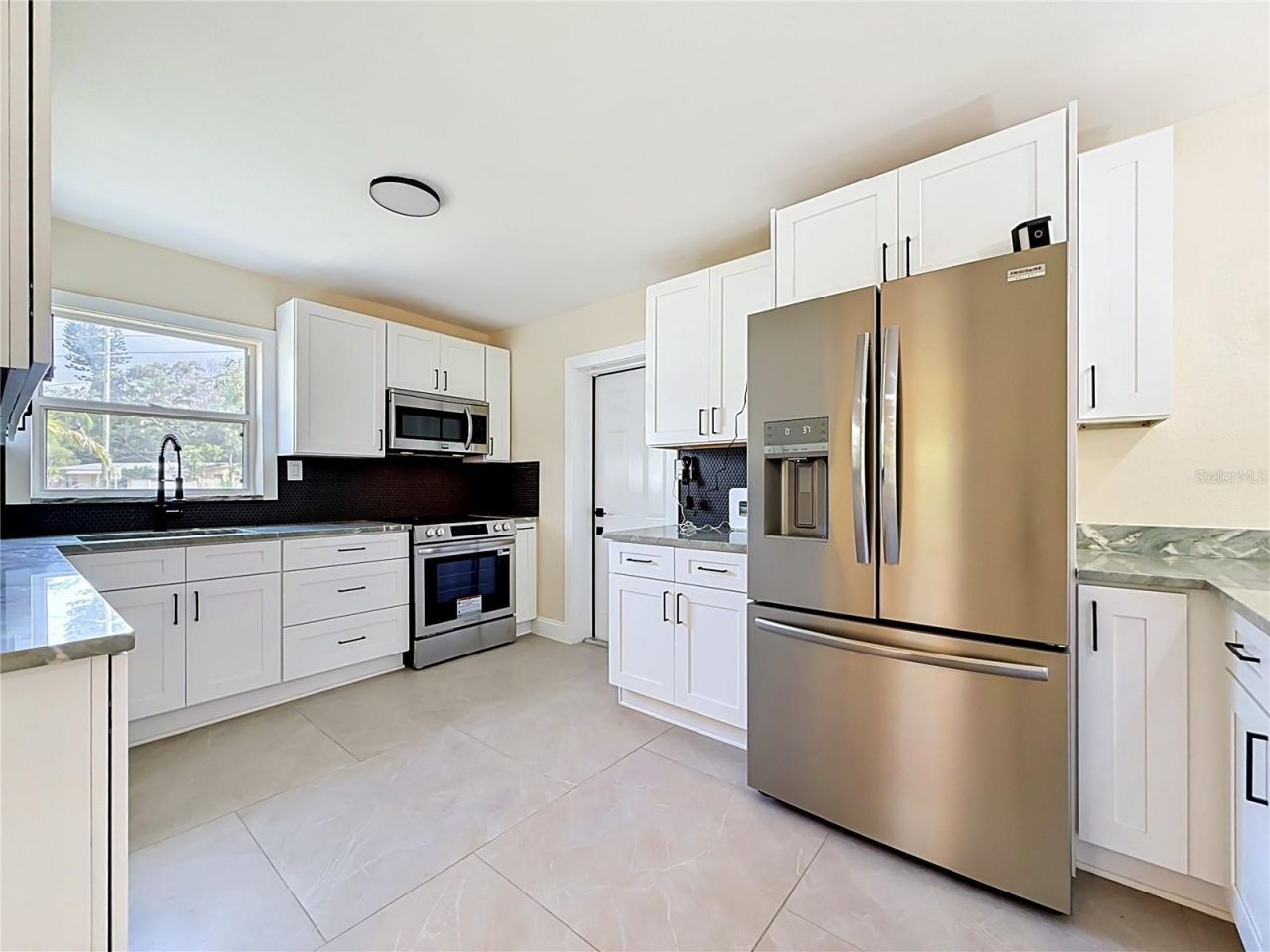 4101 Shore Acres Boulevard Ne, Saint Petersburg, FL 33703 Photo