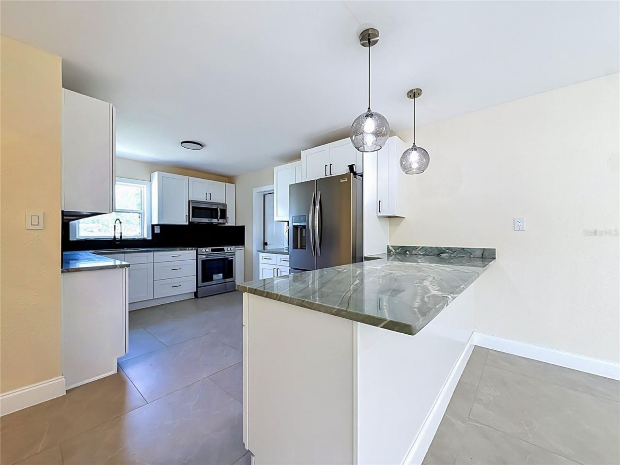 4101 Shore Acres Boulevard Ne, Saint Petersburg, FL 33703 Photo