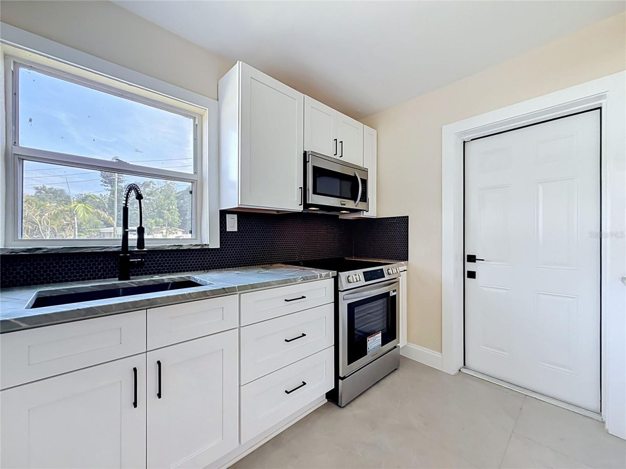 4101 Shore Acres Boulevard Ne, Saint Petersburg, FL 33703 Photo
