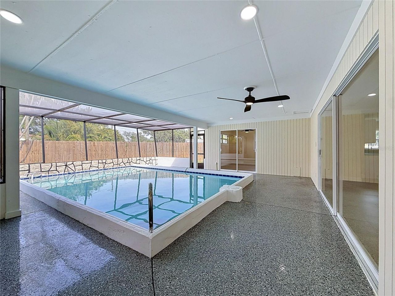 4101 Shore Acres Boulevard Ne, Saint Petersburg, FL 33703 Photo