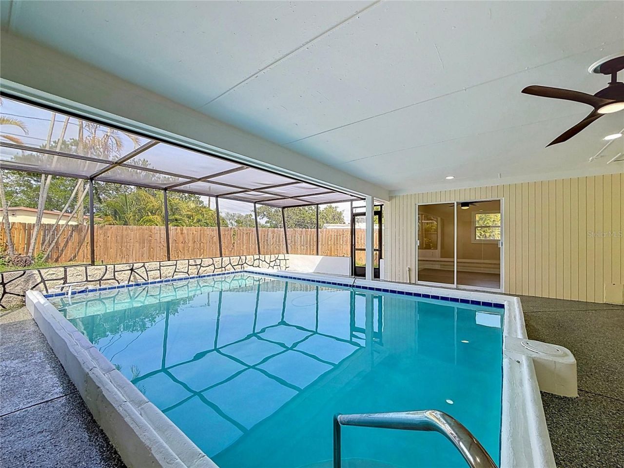 4101 Shore Acres Boulevard Ne, Saint Petersburg, FL 33703 Photo
