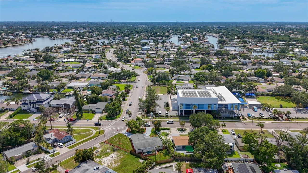 4101 Shore Acres Boulevard Ne, Saint Petersburg, FL 33703 Photo