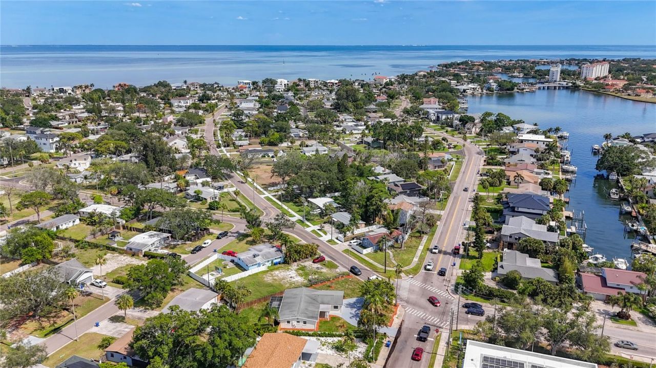 4101 Shore Acres Boulevard Ne, Saint Petersburg, FL 33703 Photo