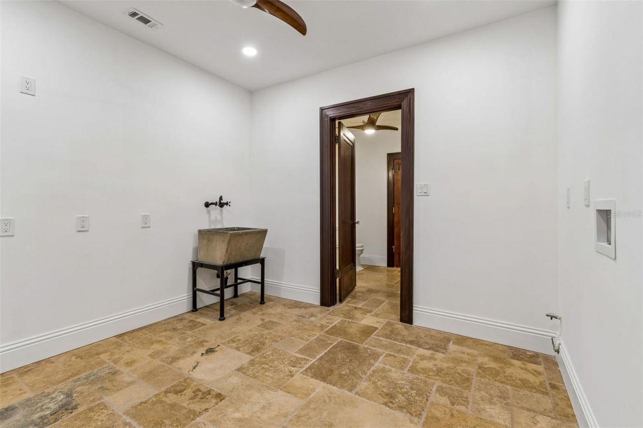 2603 S Parkview Street, Tampa, FL 33629 Photo