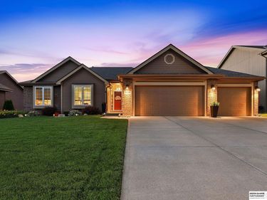 16544 Willow Street, Omaha, NE 68136