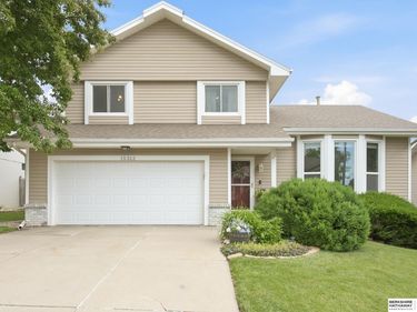 15312 Howe Street, Omaha, NE 68144