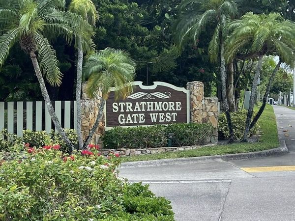 325 Pennington Court, Royal Palm Beach, FL 33411