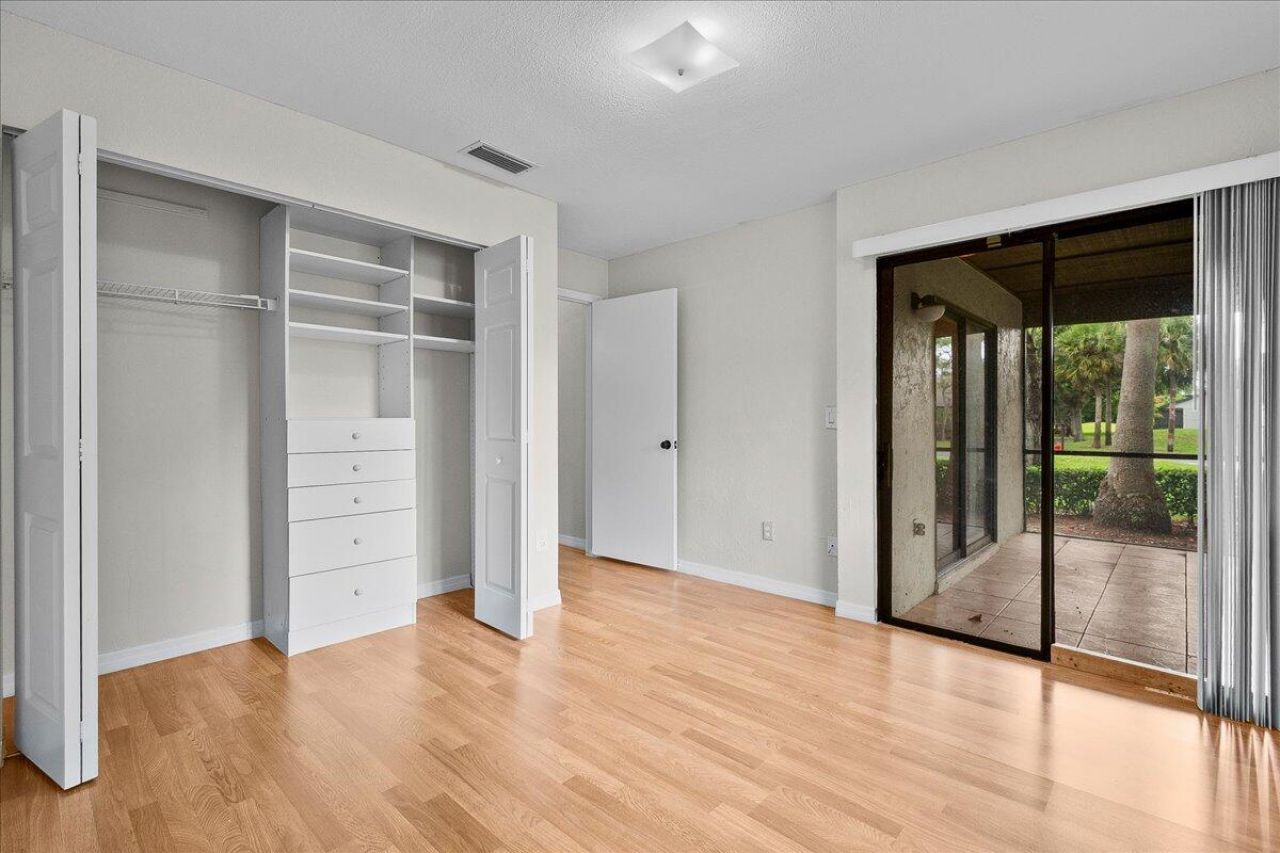 325 Pennington Court, Royal Palm Beach, FL 33411 Photo
