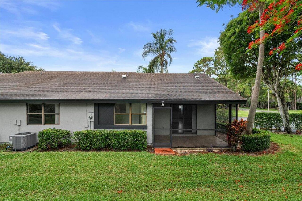 325 Pennington Court, Royal Palm Beach, FL 33411 Photo