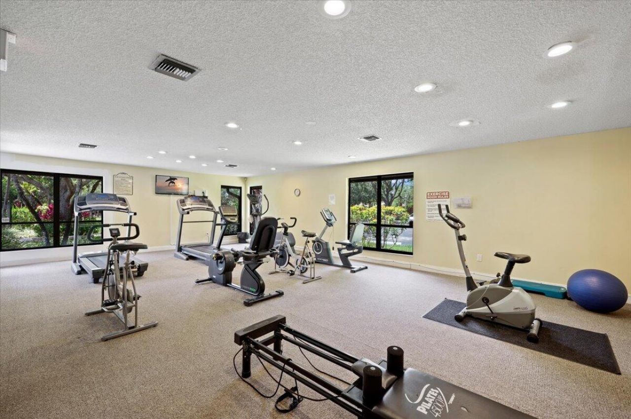 325 Pennington Court, Royal Palm Beach, FL 33411 Photo