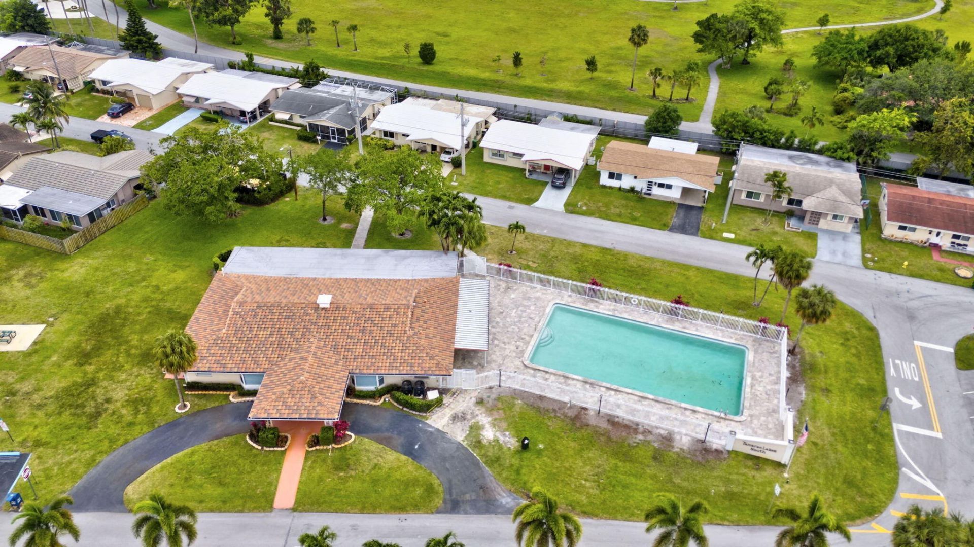4901 NW 27th Way, Tamarac, FL 33309 Photo
