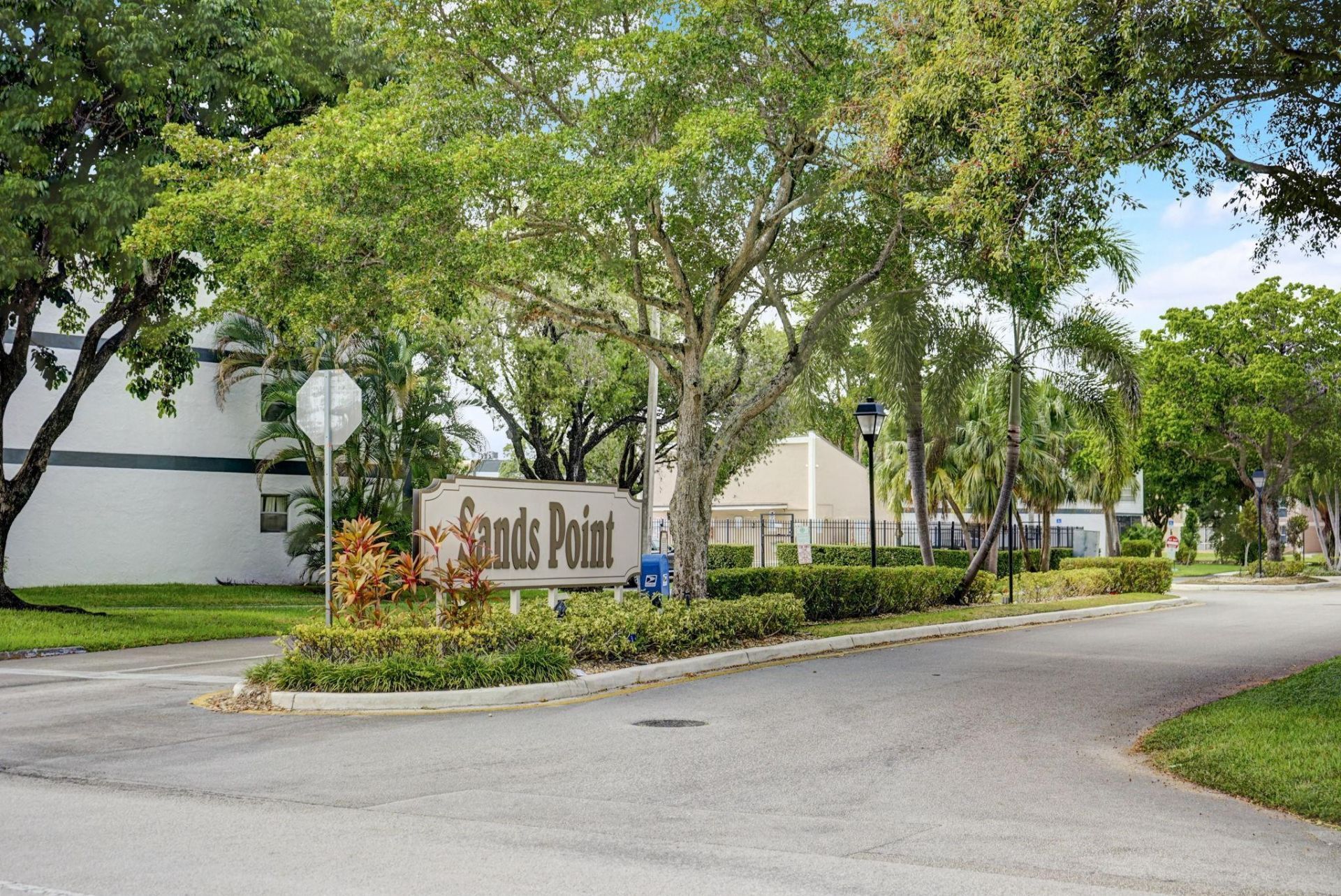 8370 Sands Point Boulevard Boulevard, Unit H208, Tamarac, FL 33321 Photo