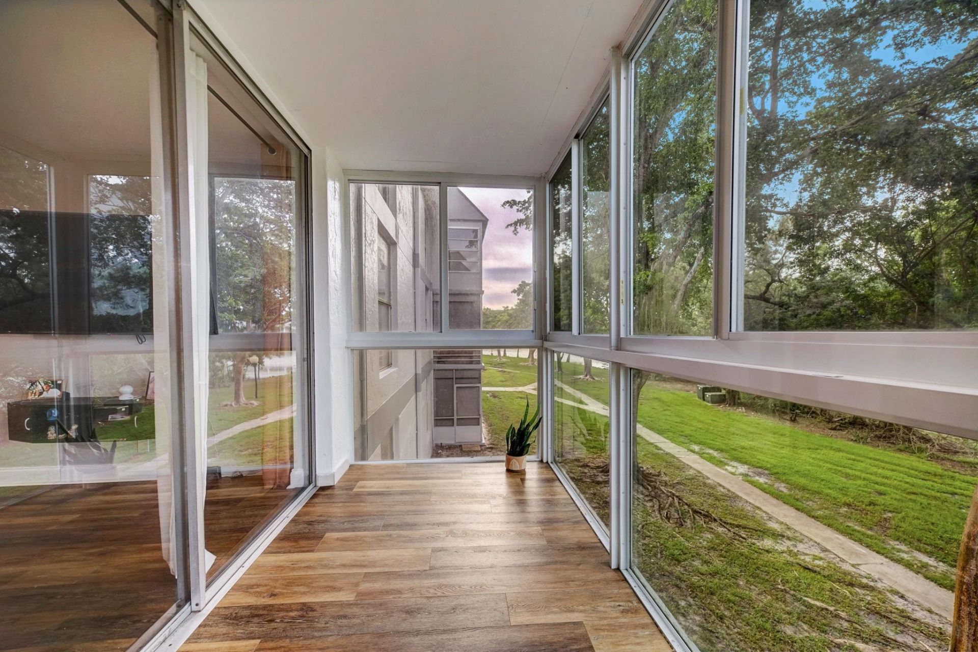 8370 Sands Point Boulevard Boulevard, Unit H208, Tamarac, FL 33321 Photo