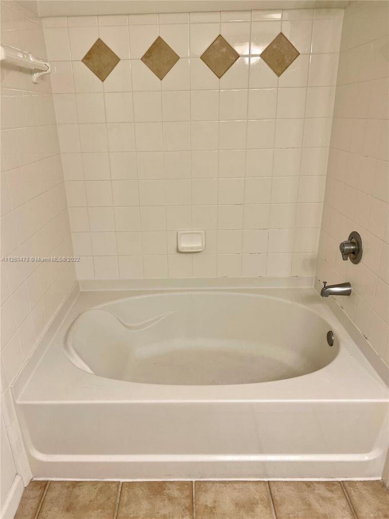 9887 Baywinds Drive, Unit 4305, West Palm Beach, FL 33411 Photo