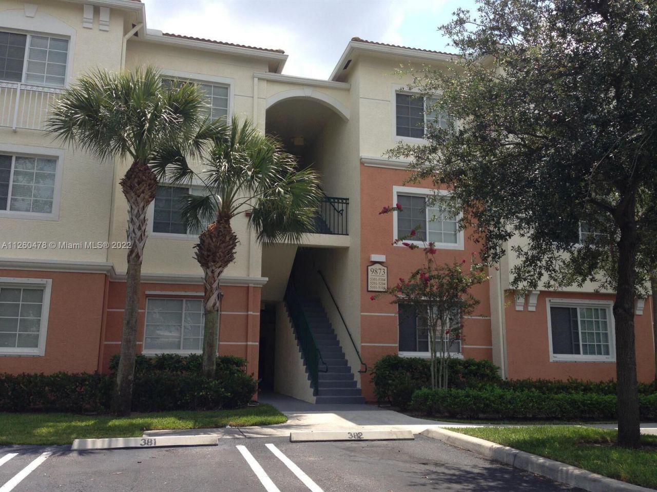 9887 Baywinds Drive, Unit 4305, West Palm Beach, FL 33411 Photo