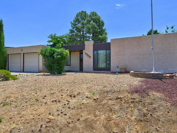 10300 Karen Avenue NE, Albuquerque, NM 87111