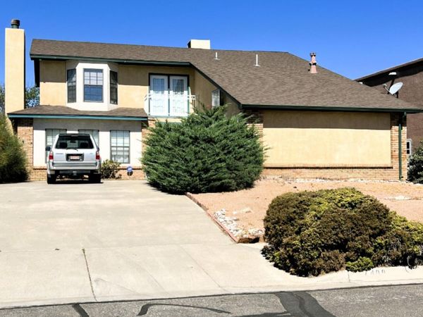 7409 Carson Trail NW, Albuquerque, NM 87120