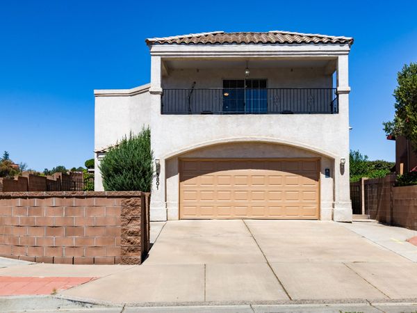 5801 Tres Vistas Court NW, Albuquerque, NM 87120