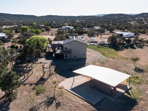 10 Brenden Lane, Tijeras, NM 87059