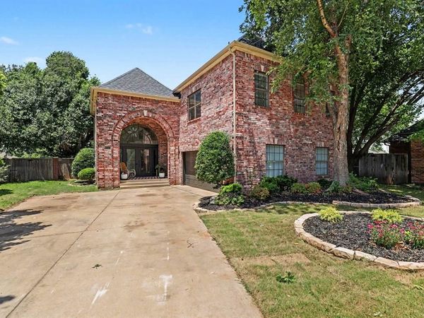 600 Riverwalk Court, Norman, OK 73072