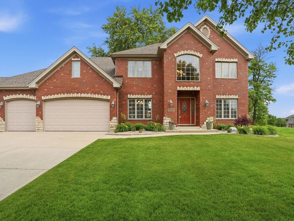 203 Coneflower Drive , Dyer, IN 46311