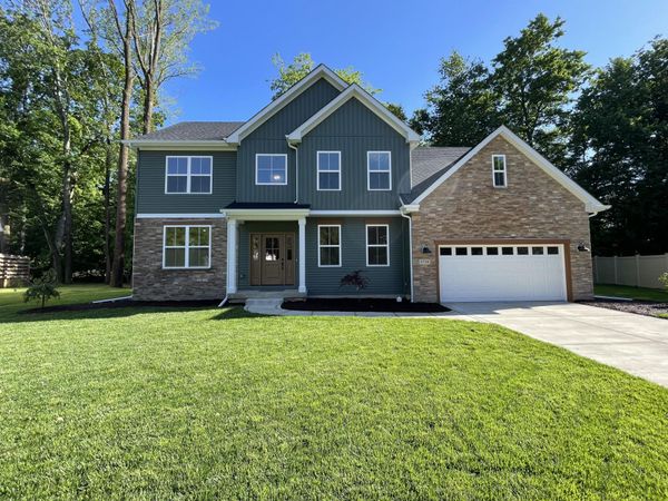 1758 Summerlin Drive , Chesterton, IN 46304