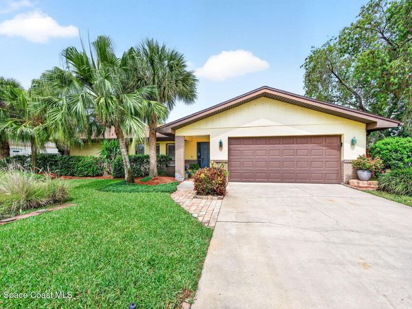 482 Saint Johns Drive , Satellite Beach, FL 32937