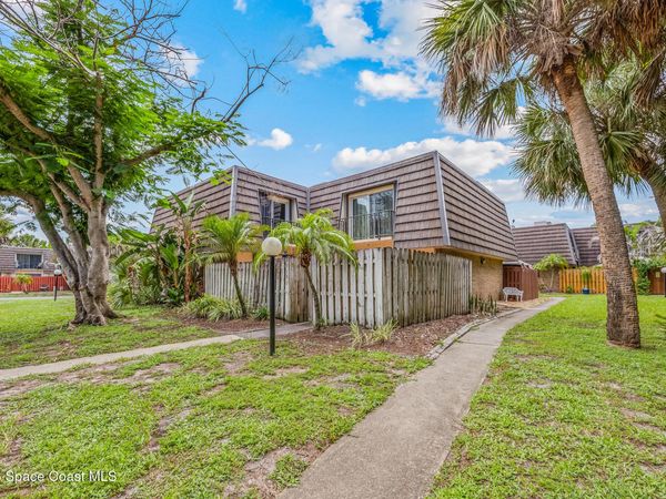 2715 Vista Oaks Circle NE, Palm Bay, FL 32905